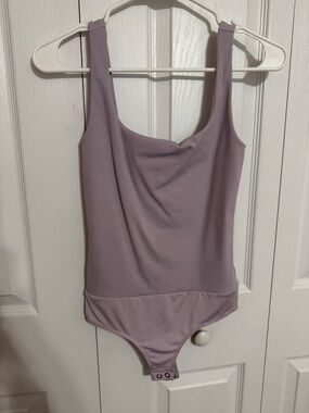Express lilac women’s 
BODY CONTOUR TEXTURED SQUARE NECK BODYSUIT